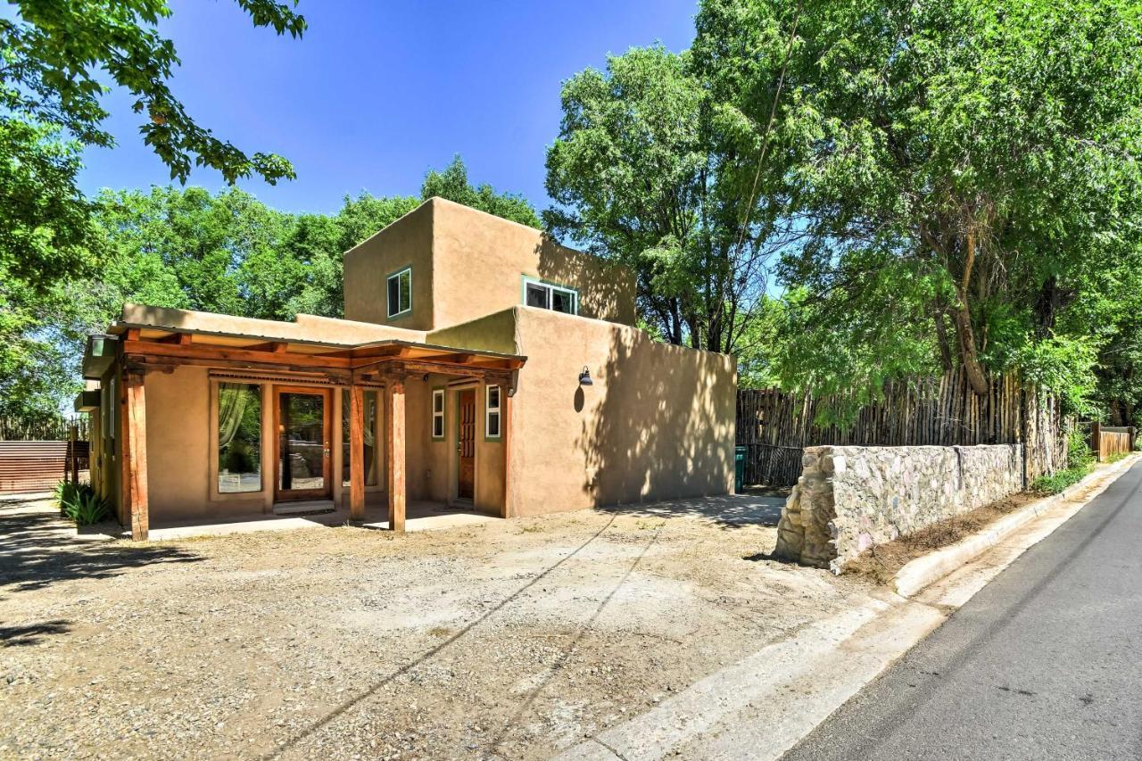 Cozy Home With Media Room Short Walk To Taos Plaza! Eksteriør billede